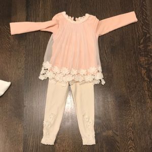 Mauve and ivory lace set